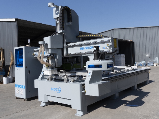 Пятигранный сверлильный станок с ЧПУ для деревообработки MD3600F-PTP