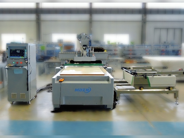 Фрезерный станок с ЧПУ M12 и автоматическое оборудование для переплета